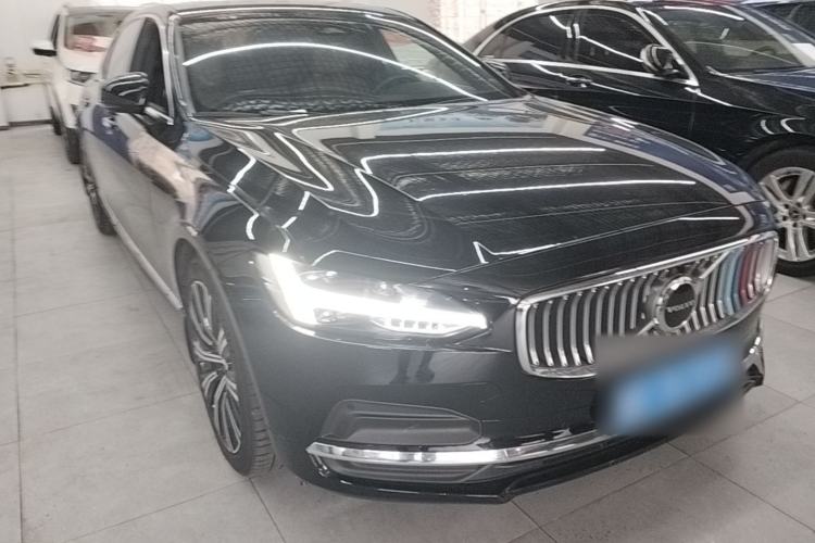 Used Volvo S90 2024 B5 Zhiyuan Luxury Edition Front Right 45 Deg