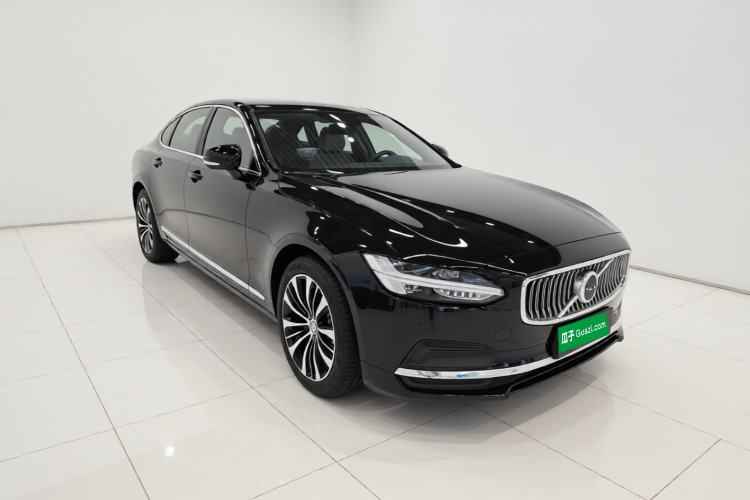 Used Volvo S90 2024 B5 Zhiyi Luxury Edition Front Right 45 Deg