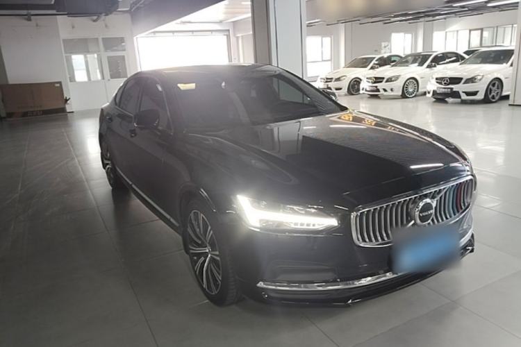 Used Volvo S90 2024 B5 Zhiyuan Luxury Edition Front Right 45 Deg