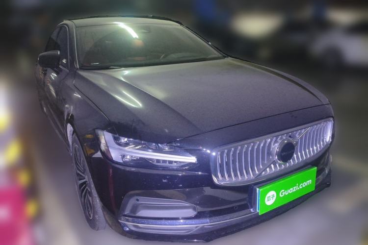 Used Volvo S90 2024 B5 Zhiyi Luxury Edition Front Right 45 Deg
