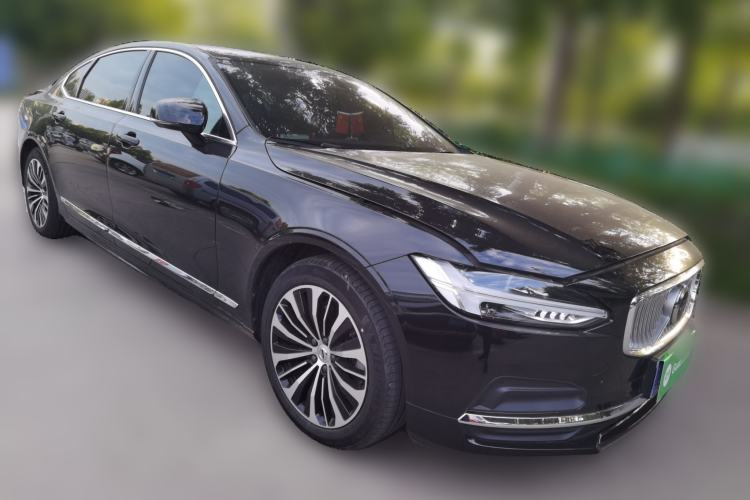 Used Volvo S90 2024 B5 Zhiyi Luxury Edition Front Right 45 Deg