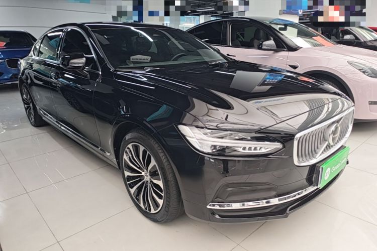Used Volvo S90 2024 B5 Zhiyi Luxury Edition Front Right 45 Deg