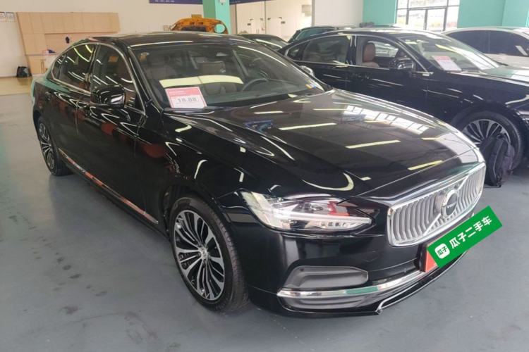 Used Volvo S90 2024 B5 Zhiyi Luxury Edition Front Right 45 Deg