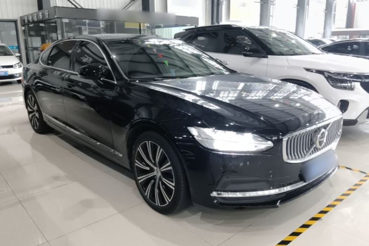 Used Volvo S90 2024 B5 Zhiyuan Luxury Edition Front Right 45 Deg