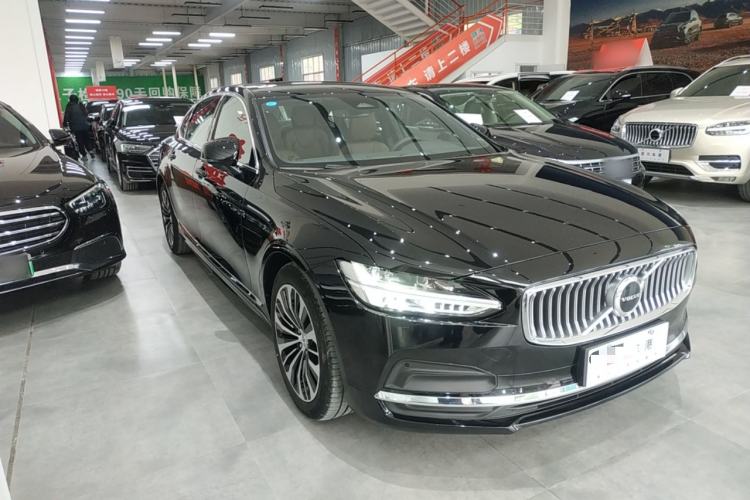 Used Volvo S90 2024 B5 Zhiyi Luxury Edition Front Right 45 Deg
