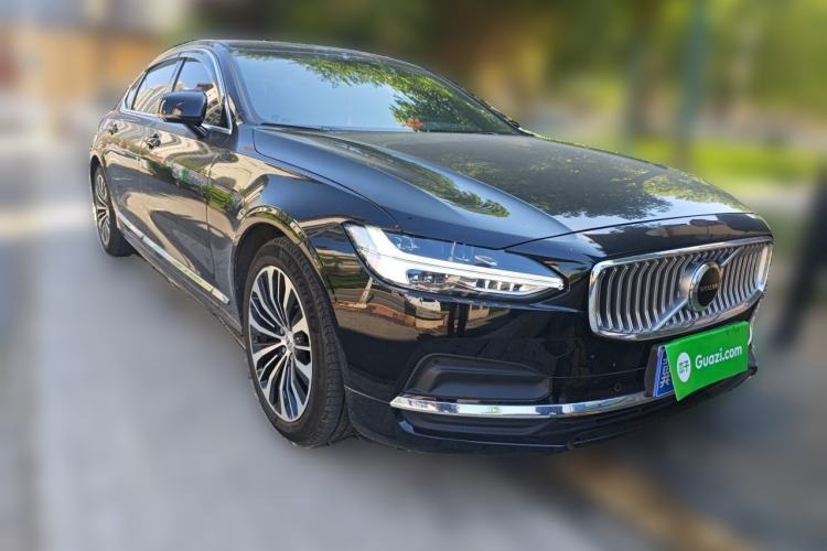 Used Volvo S90 2024 B5 Zhiyi Luxury Edition Front Right 45 Deg