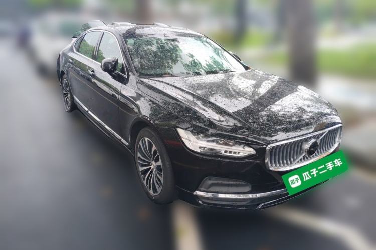 Used Volvo S90 2024 B5 Zhiyi Luxury Edition Front Right 45 Deg