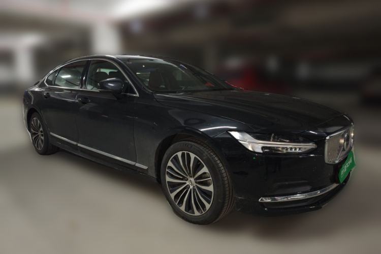 Used Volvo S90 2024 B5 Zhiyi Luxury Edition Front Right 45 Deg