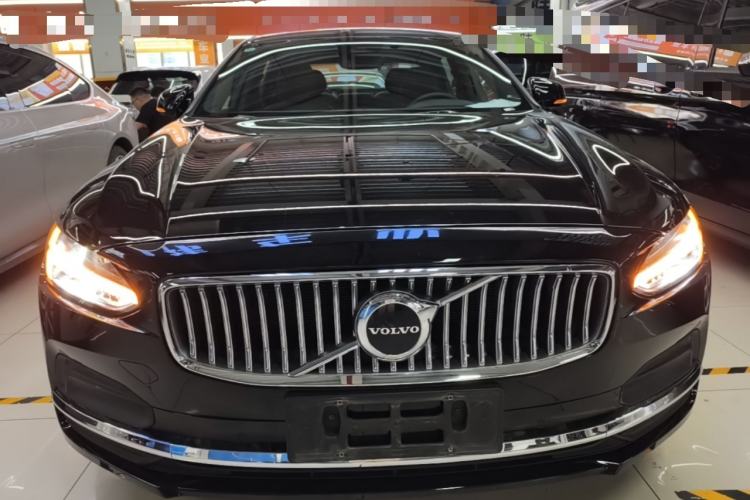 Used Volvo S90 2024 B5 Zhiyi Luxury Edition Front