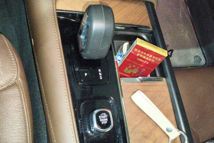 Used Volvo S90 2024 B5 Zhiyi Luxury Edition Gear Lever