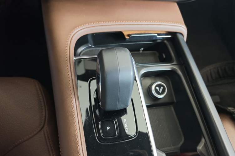 Used Volvo S90 2024 B5 Zhiyi Luxury Edition Gear Lever