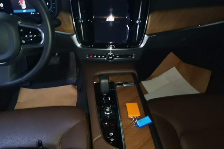 Used Volvo S90 2024 B5 Zhiyi Luxury Edition Gear Lever
