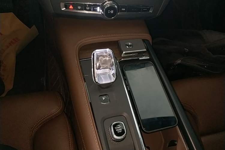Used Volvo S90 2024 B5 Zhiyuan Luxury Edition Gear Lever