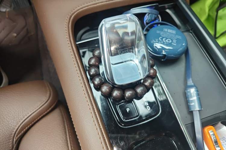 Used Volvo S90 2024 B5 Zhiyuan Luxury Edition Gear Lever