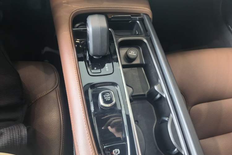 Used Volvo S90 2024 B5 Zhiyi Luxury Edition Gear Lever