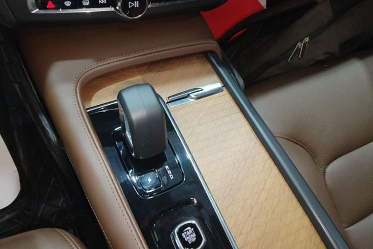 Used Volvo S90 2024 B5 Zhiyi Luxury Edition Gear Lever
