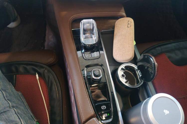 Used Volvo S90 2024 B5 Zhiyuan Luxury Edition Gear Lever