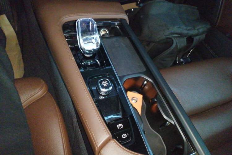Used Volvo S90 2024 B5 Zhiyuan Luxury Edition Gear Lever