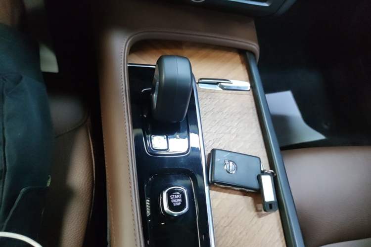Used Volvo S90 2024 B5 Zhiyi Luxury Edition Gear Lever