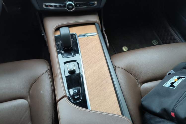 Used Volvo S90 2024 B5 Zhiyi Luxury Edition Gear Lever