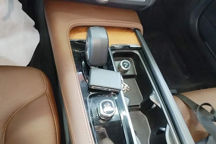 Used Volvo S90 2024 B5 Zhiyi Luxury Edition Gear Lever