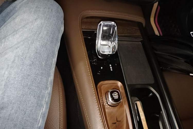 Used Volvo S90 2024 B5 Zhiyuan Luxury Edition Gear Lever