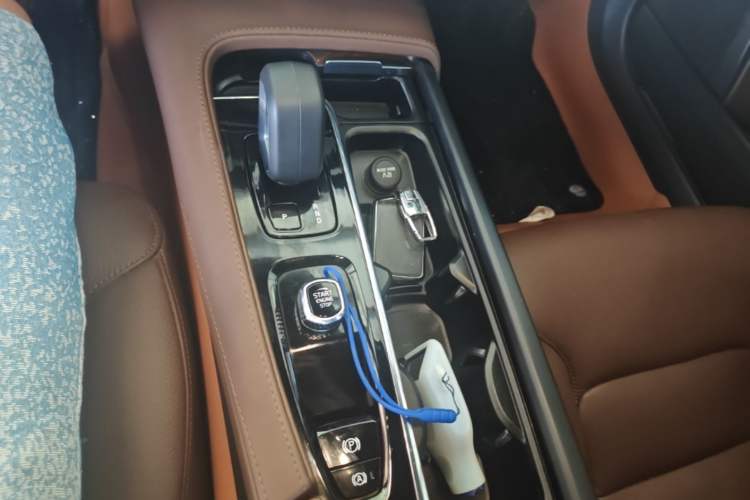 Used Volvo S90 2024 B5 Zhiyi Luxury Edition Gear Lever