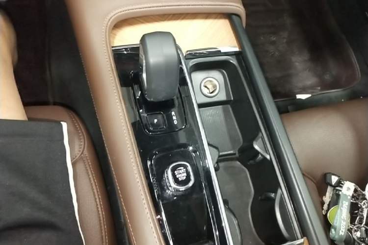 Used Volvo S90 2024 B5 Zhiyi Luxury Edition Gear Lever
