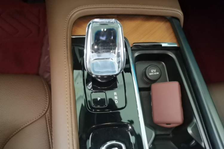 Used Volvo S90 2024 B5 Zhiyi Luxury Edition Gear Lever