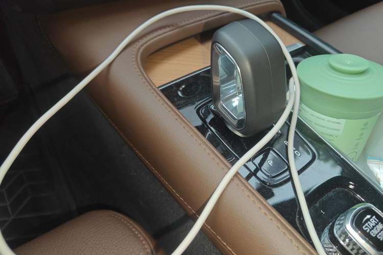 Used Volvo S90 2024 B5 Zhiyi Luxury Edition Gear Lever