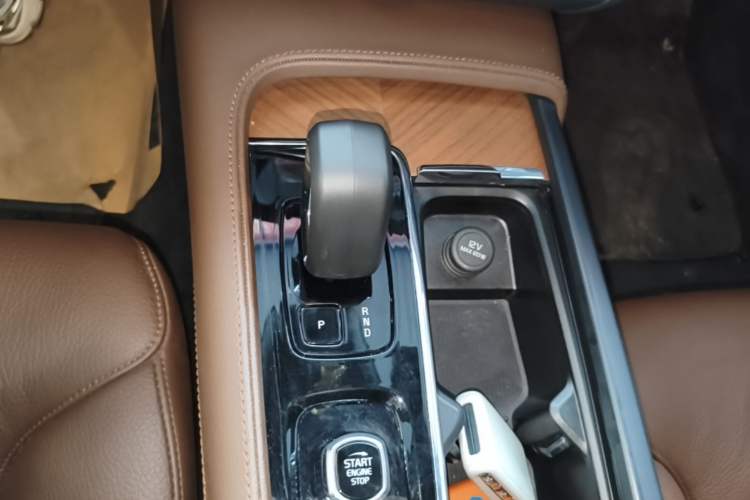 Used Volvo S90 2024 B5 Zhiyi Luxury Edition Gear Lever