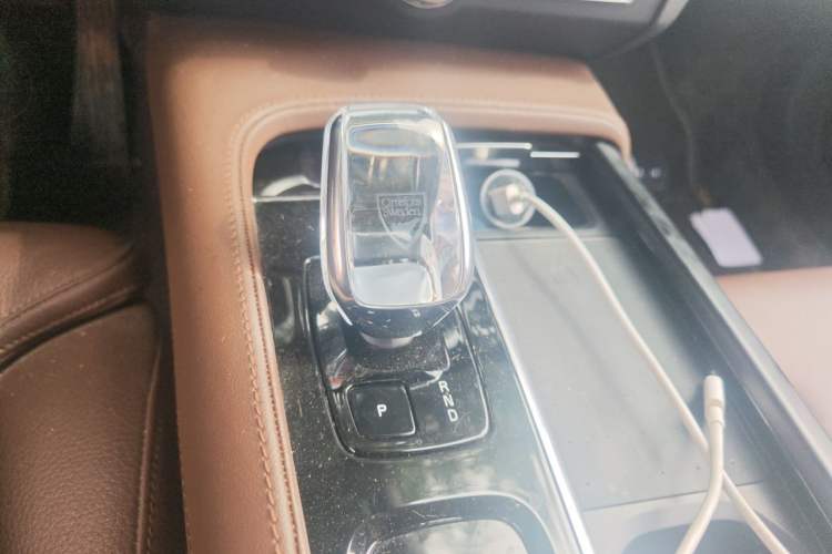 Used Volvo S90 2024 B5 Zhiyuan Luxury Edition Gear Lever