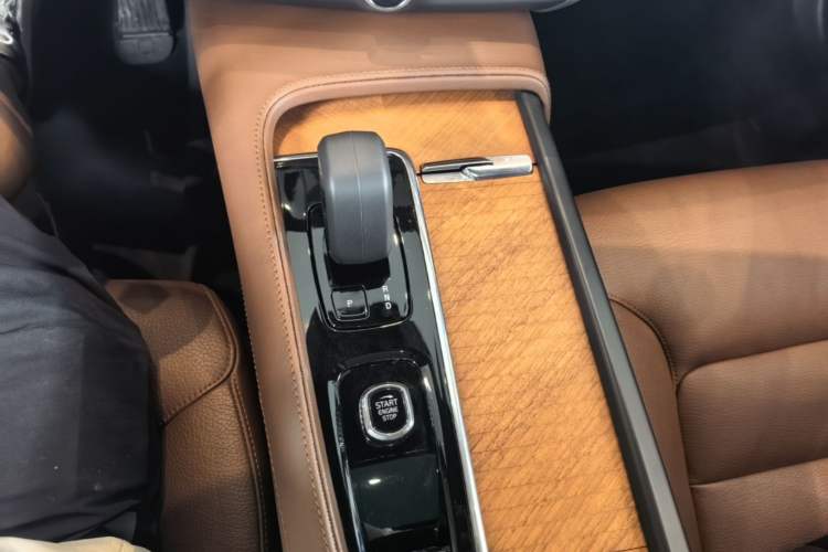 Used Volvo S90 2024 B5 Zhiyi Luxury Edition Gear Lever