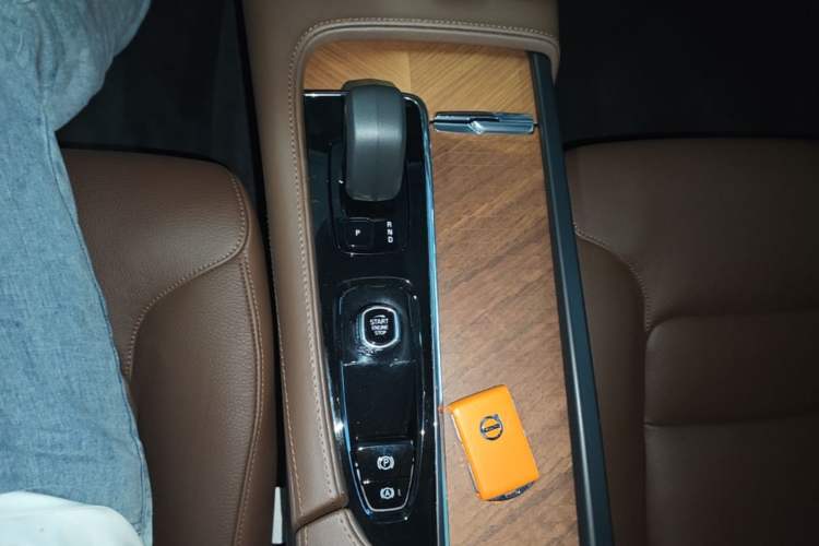 Used Volvo S90 2024 B5 Zhiyi Luxury Edition Gear Lever