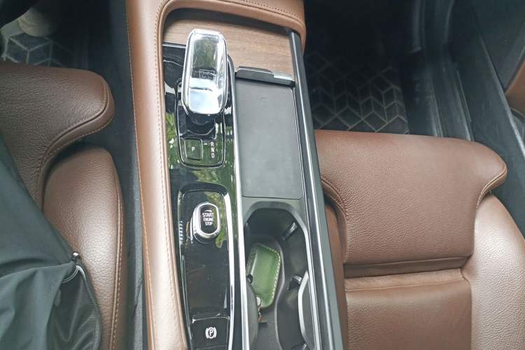 Used Volvo S90 2024 B5 Zhiyuan Luxury Edition Gear Lever