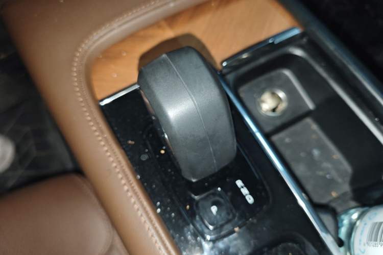 Used Volvo S90 2024 B5 Zhiyi Luxury Edition Gear Lever