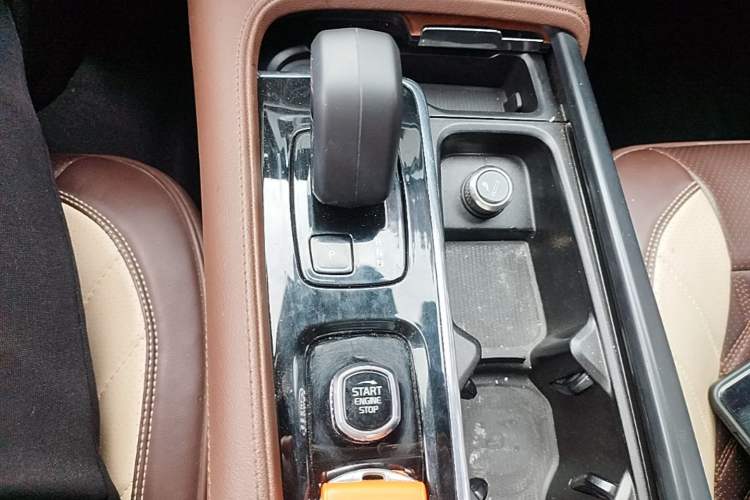 Used Volvo S90 2024 B5 Zhiyi Luxury Edition Gear Lever