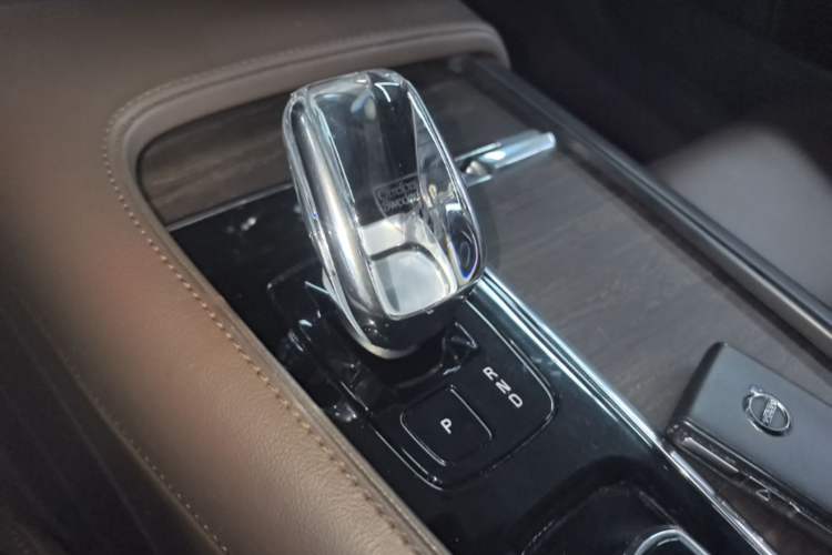 Used Volvo S90 2024 B5 Zhiyuan Luxury Edition Gear Lever