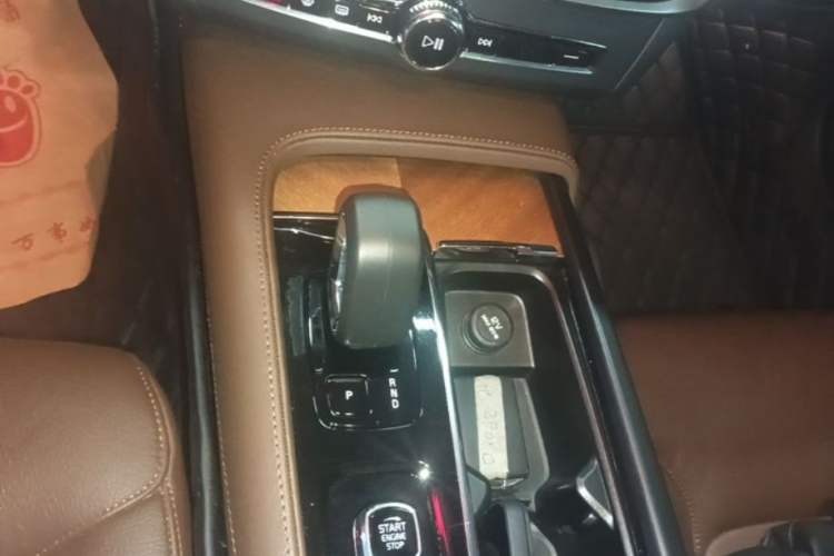 Used Volvo S90 2024 B5 Zhiyi Luxury Edition Gear Lever