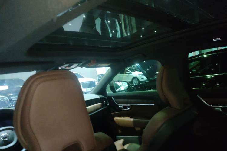 Used Volvo S90 2024 B5 Zhiyuan Luxury Edition Headliner