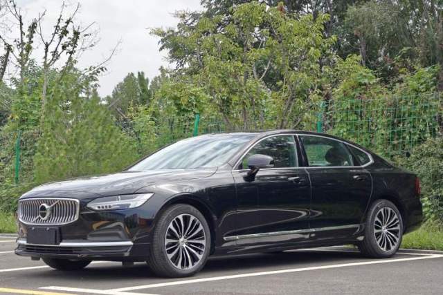Used Volvo S90 2024 B5 Zhiyi Luxury Edition