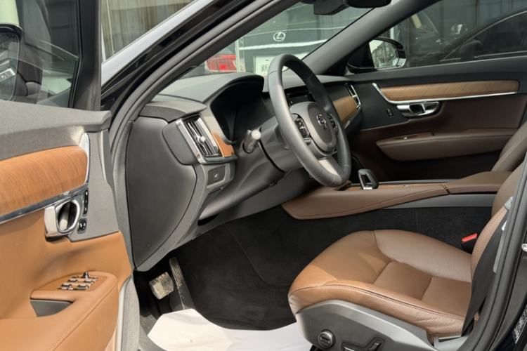Used Volvo S90 2024 B5 Zhiyi Luxury Edition Interior 3