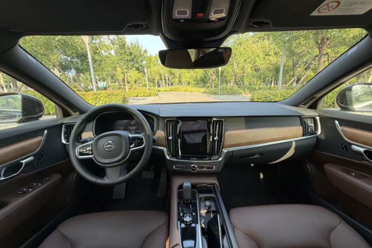 Used Volvo S90 2024 B5 Zhiyi Luxury Edition Interior 3