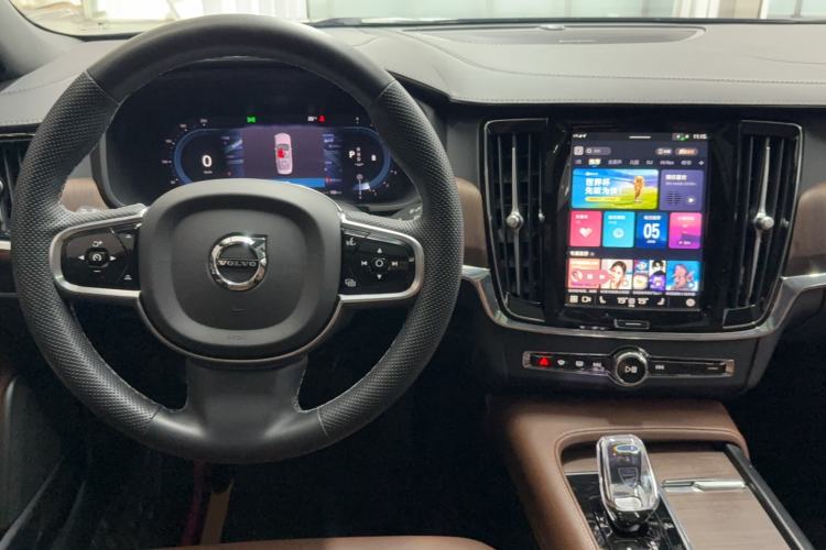 Used Volvo S90 2024 B5 Zhiyuan Luxury Edition Interior 3