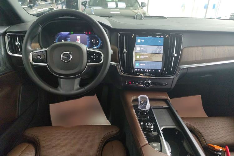 Used Volvo S90 2024 B5 Luxury Smart Edition Interior 3
