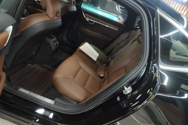 Used Volvo S90 2024 B5 Zhiyi Luxury Edition Interior 4