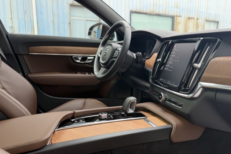 Used Volvo S90 2024 B5 Zhiyi Luxury Edition Interior 5