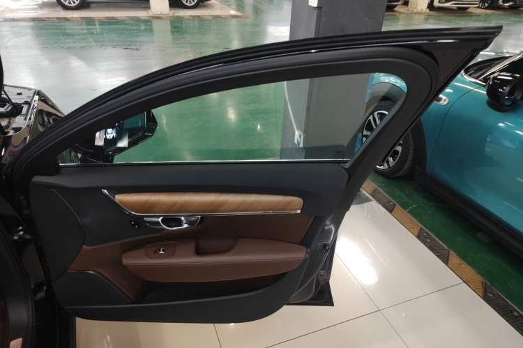 Used Volvo S90 2024 B5 Zhiyi Luxury Edition Interior 5