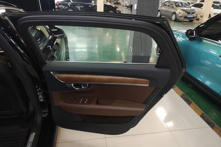 Used Volvo S90 2024 B5 Zhiyi Luxury Edition Interior 6