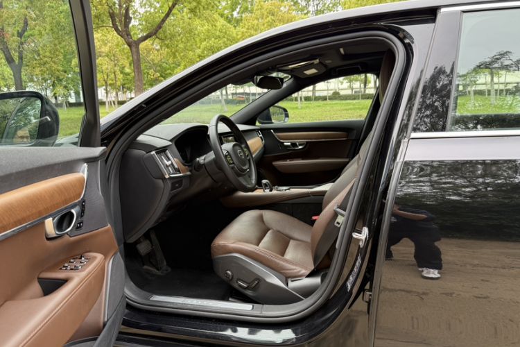 Used Volvo S90 2024 B5 Zhiyi Luxury Edition Interior 7